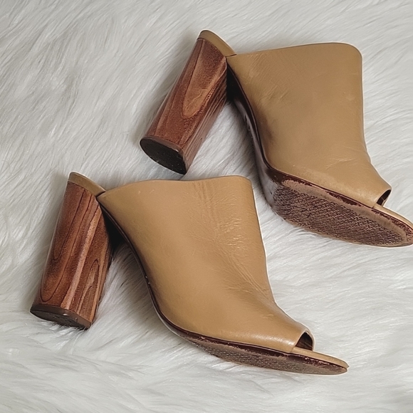 Tory Burch Raya tumbled leather sand /camel tan slide mules women's size 8.5 - Picture 9 of 12